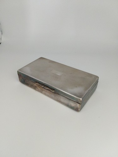 Boîte cigarettes anglaise - à,