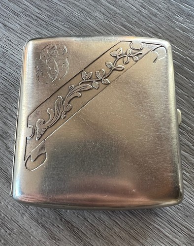 Boite cigarettes ancienne - cigarettes,