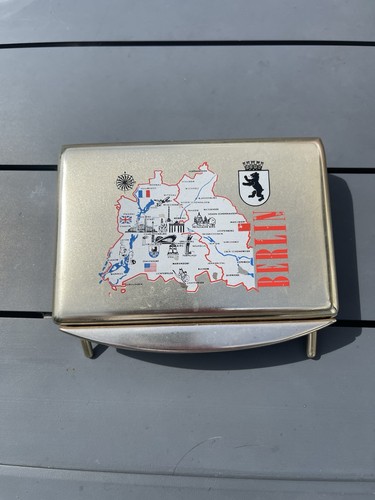 Ancienne boite cigarettes - à,